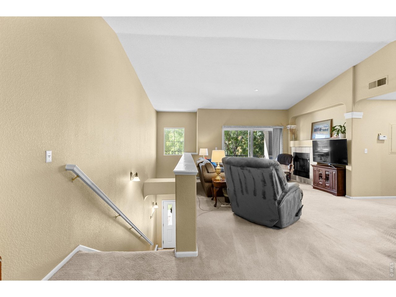 1012 Sonoma Cir 5B