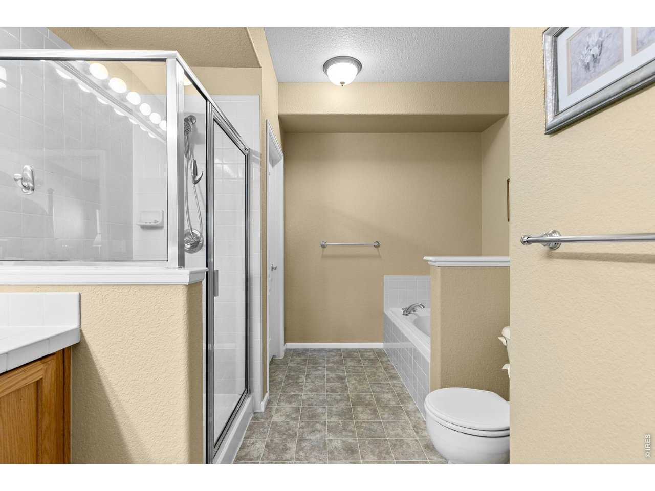 1012 Sonoma Cir 5B