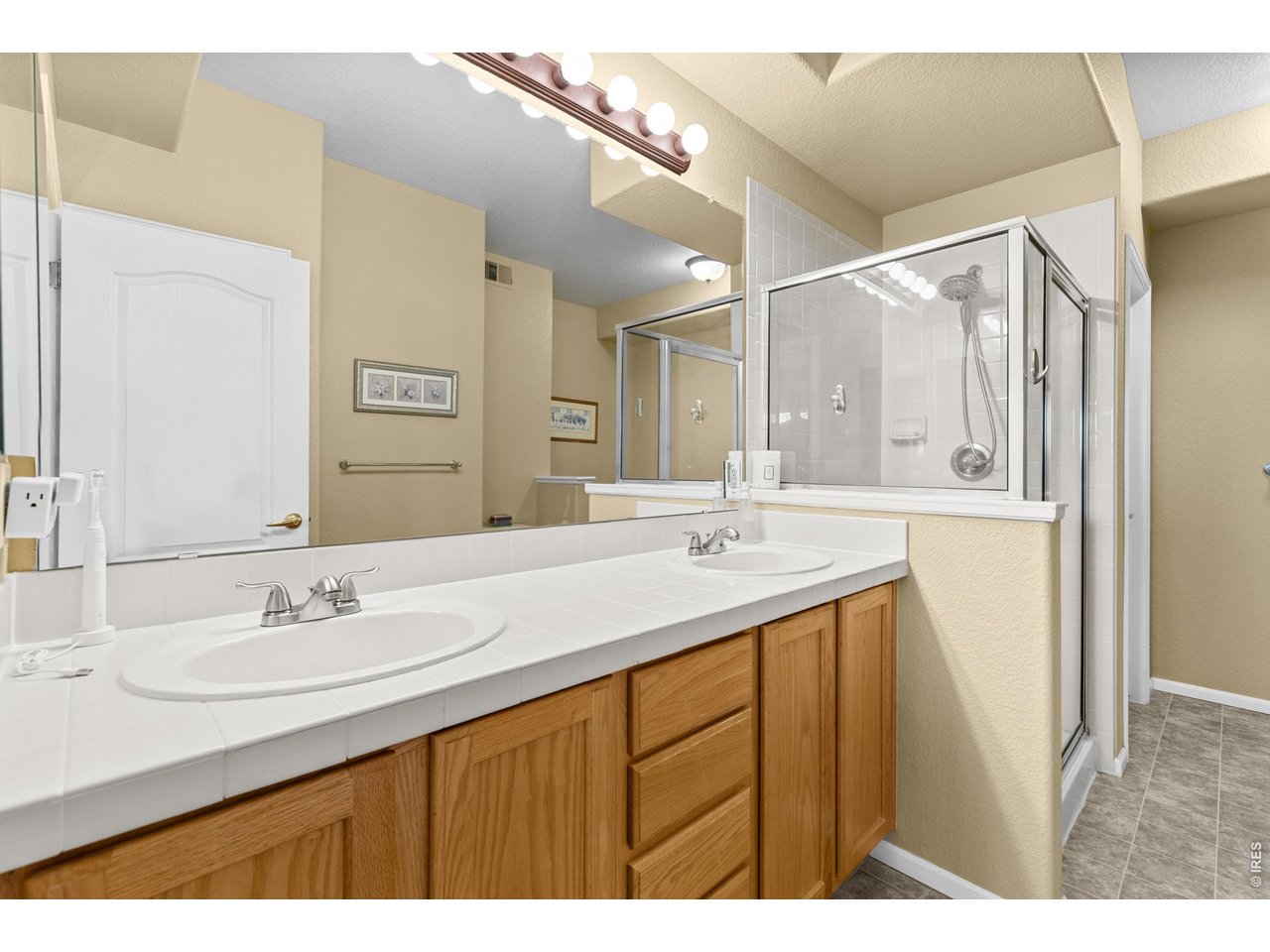 1012 Sonoma Cir 5B