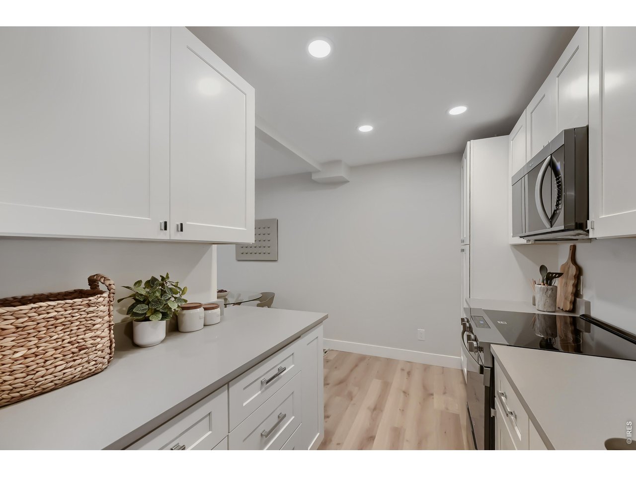 1111 Maxwell Ave 110