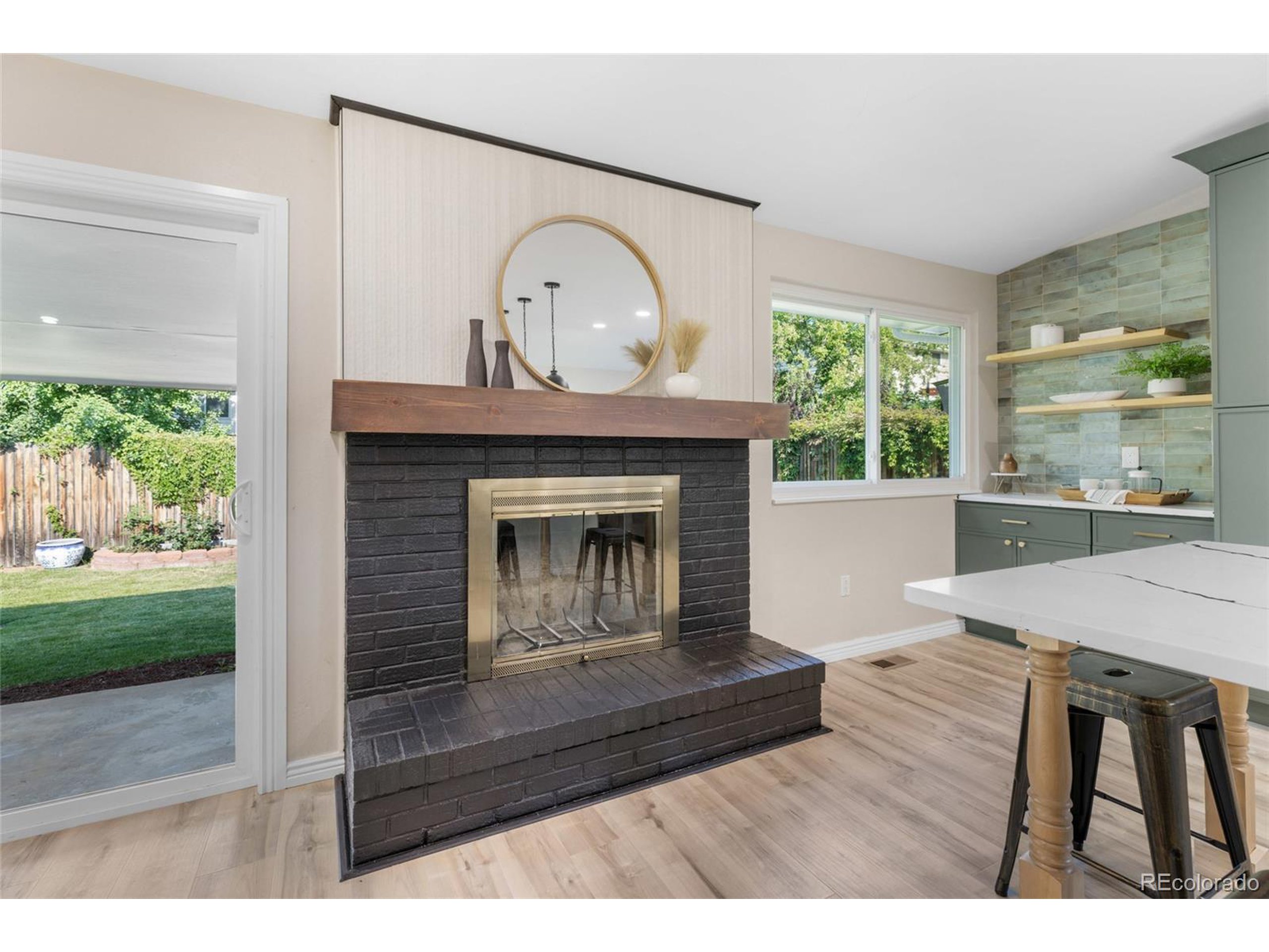 8195 Field Ct
