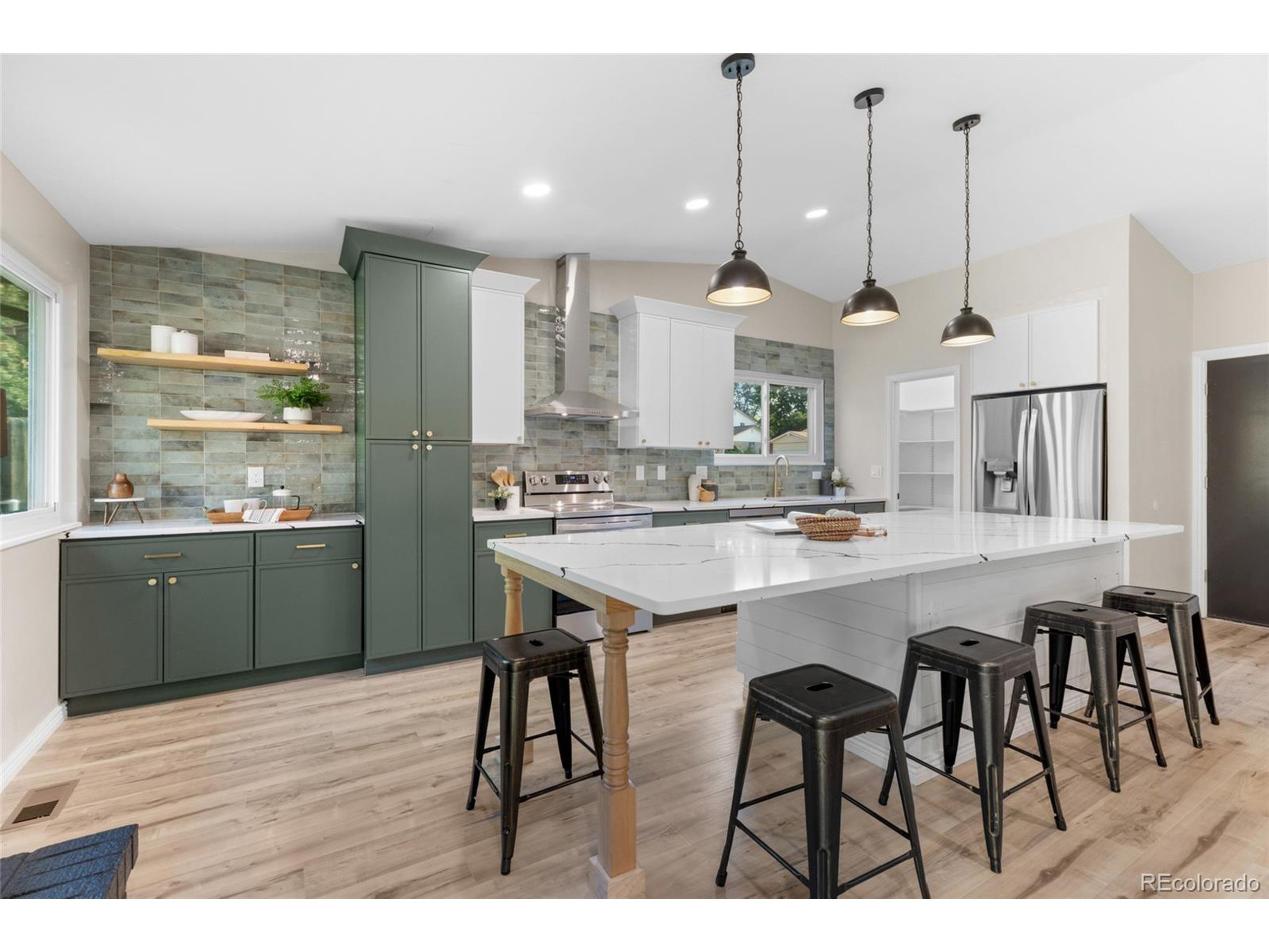 8195 Field Ct