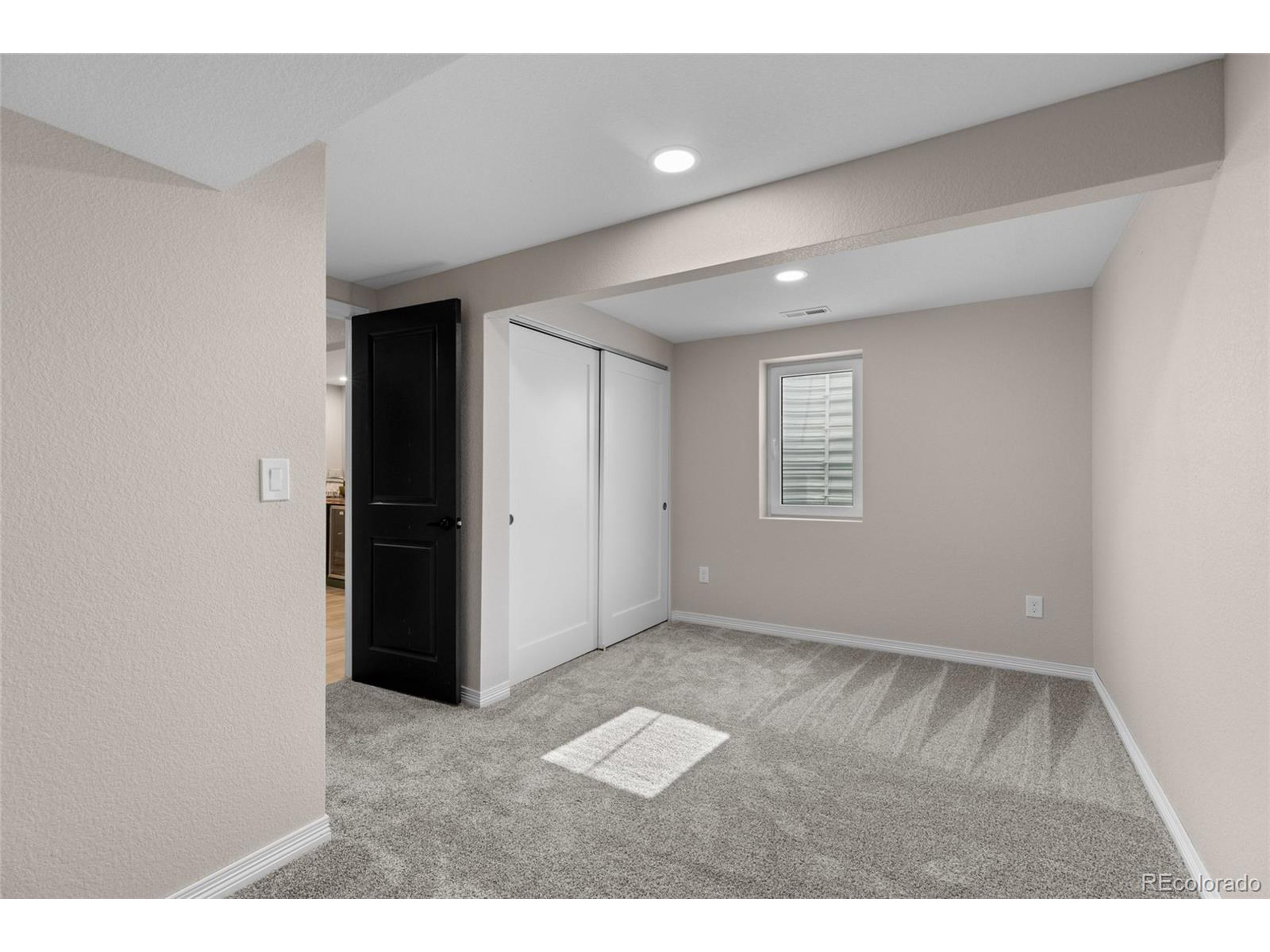 8195 Field Ct