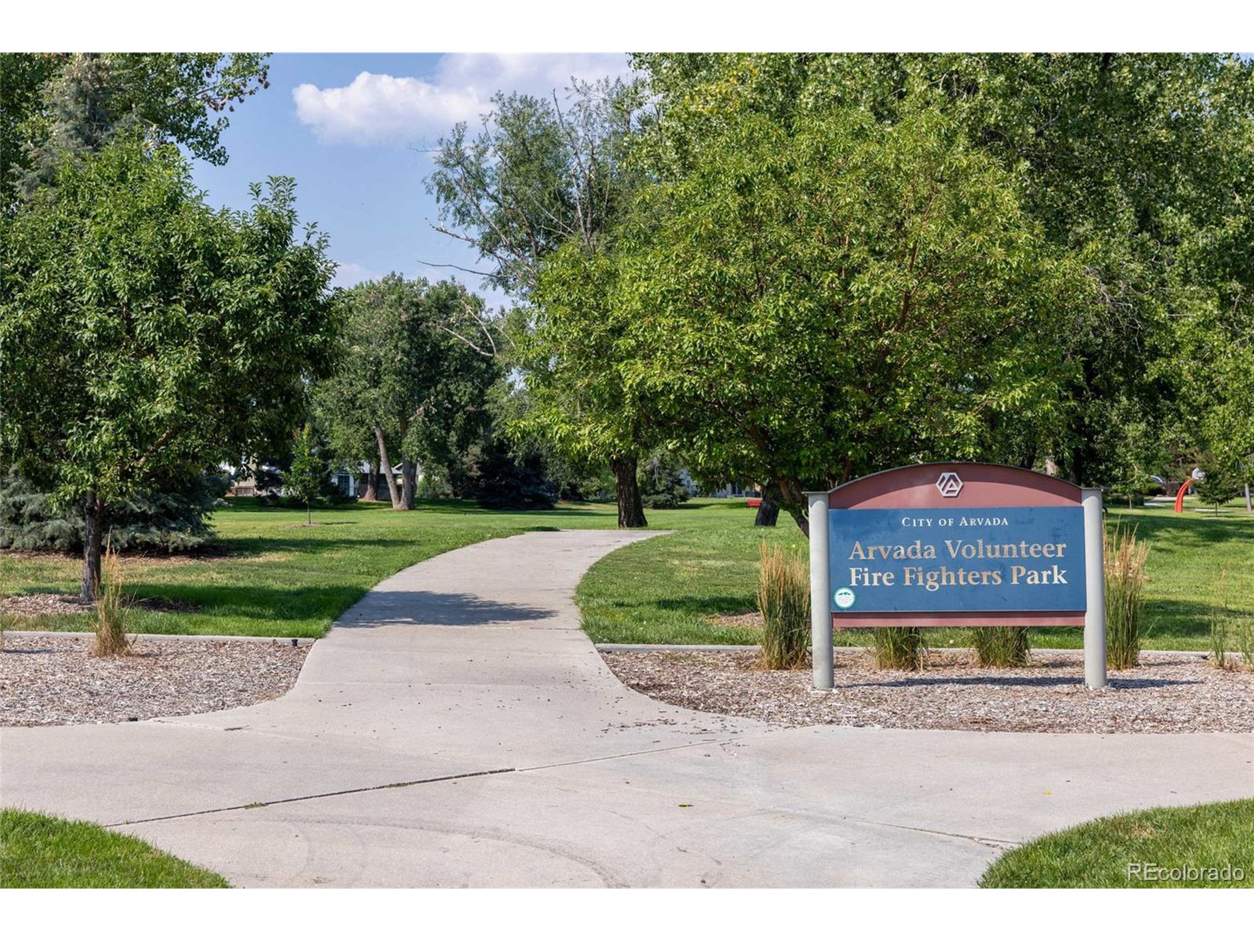 8195 Field Ct