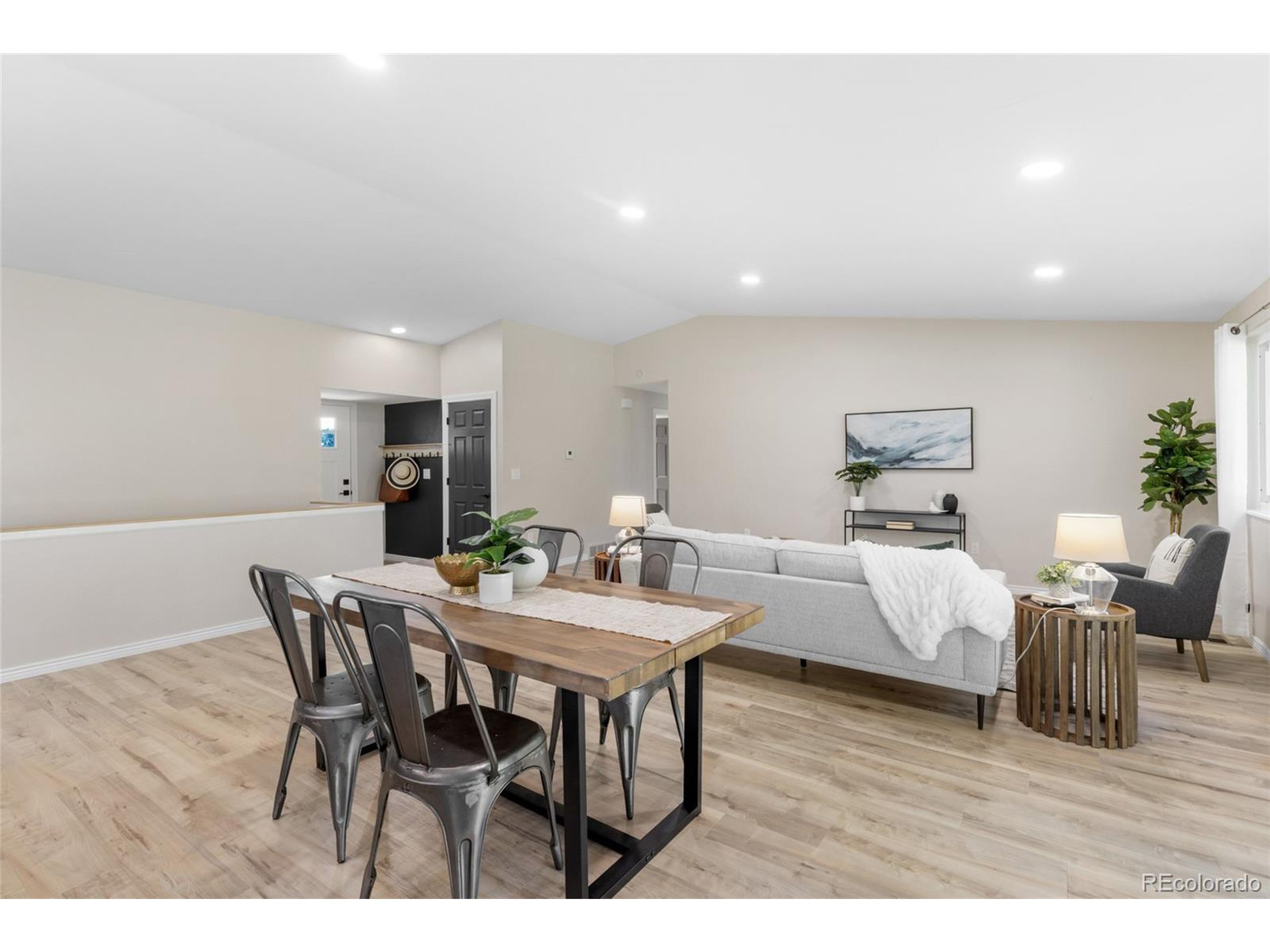 8195 Field Ct