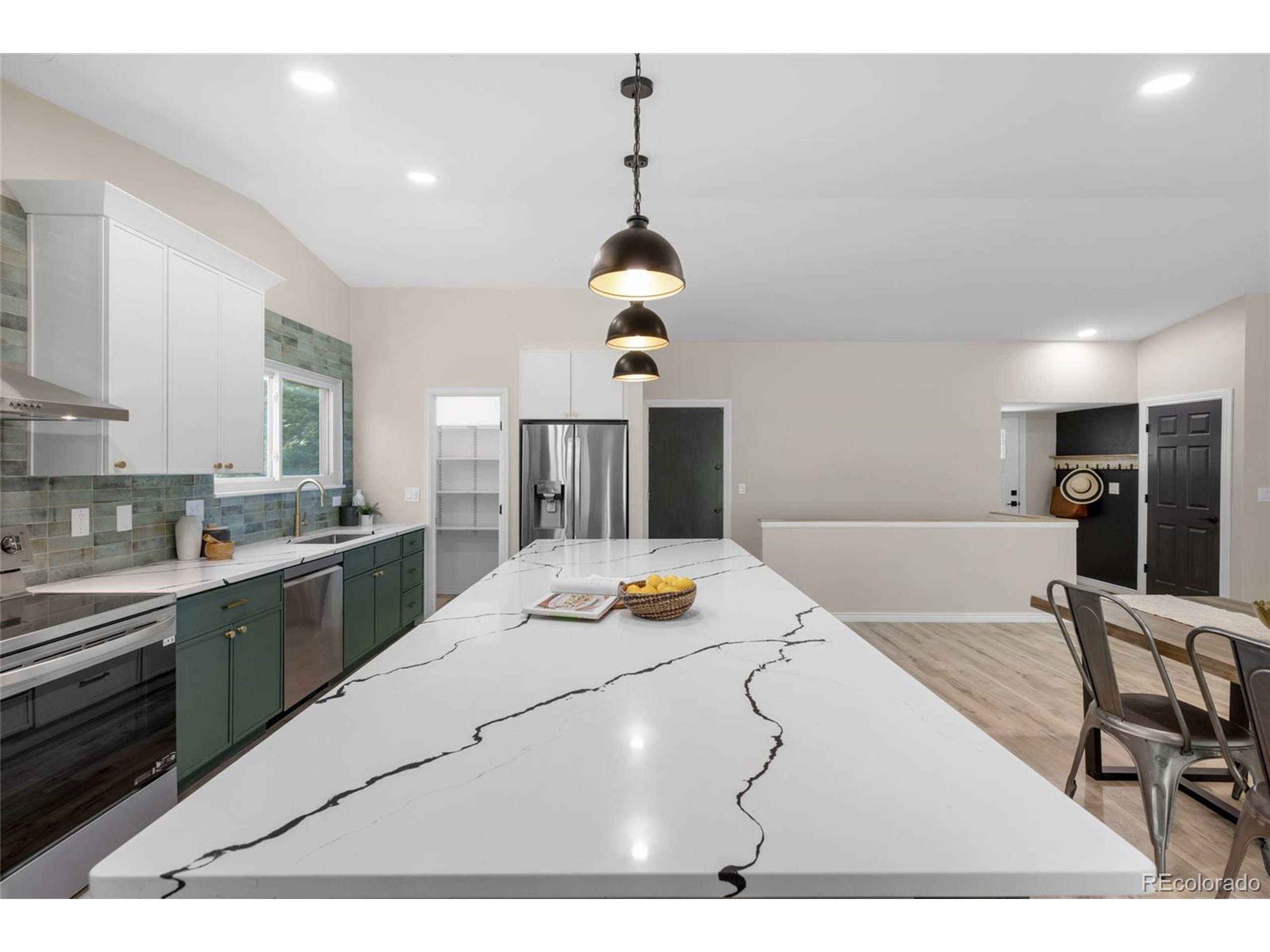 8195 Field Ct