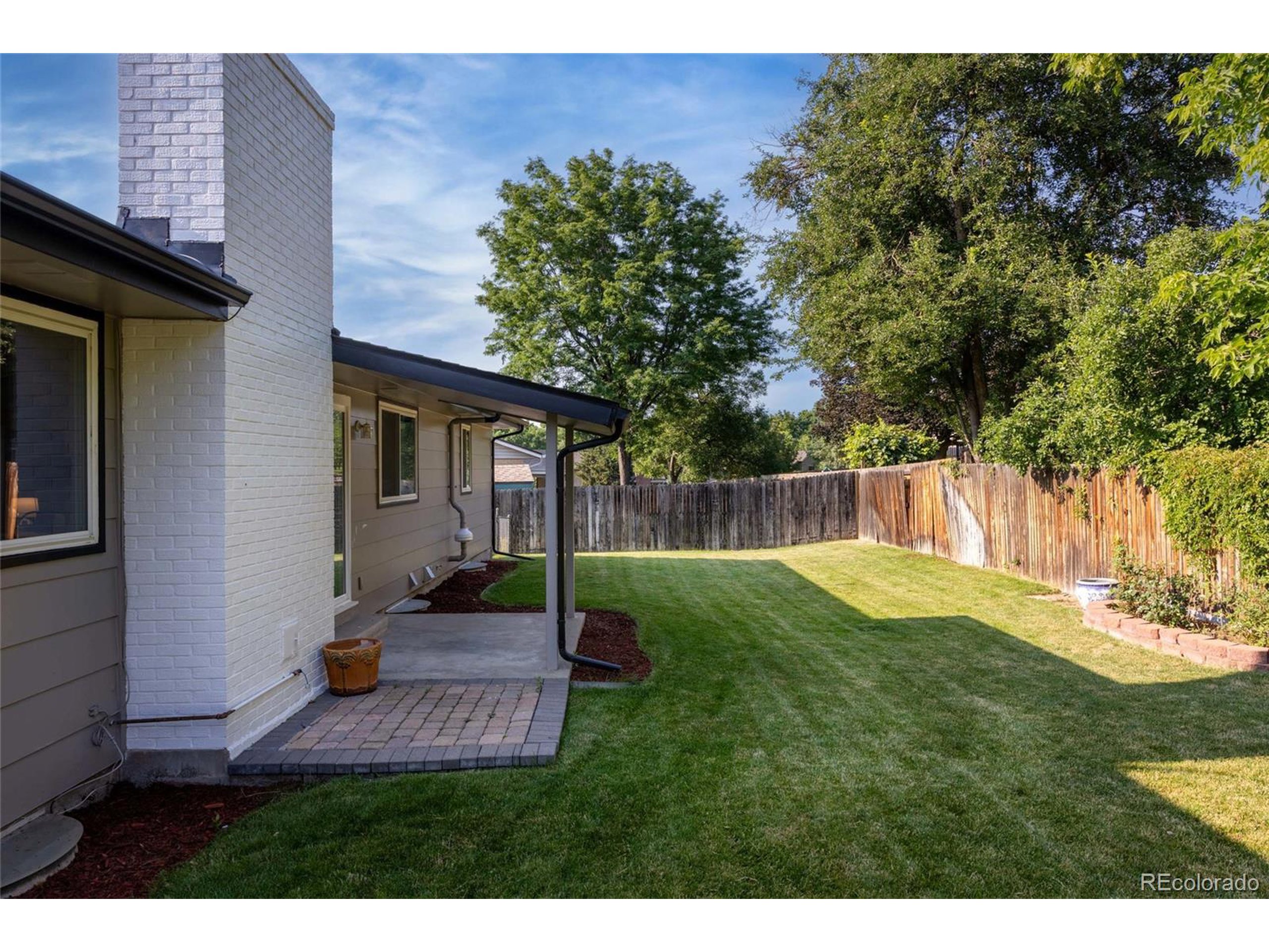 8195 Field Ct