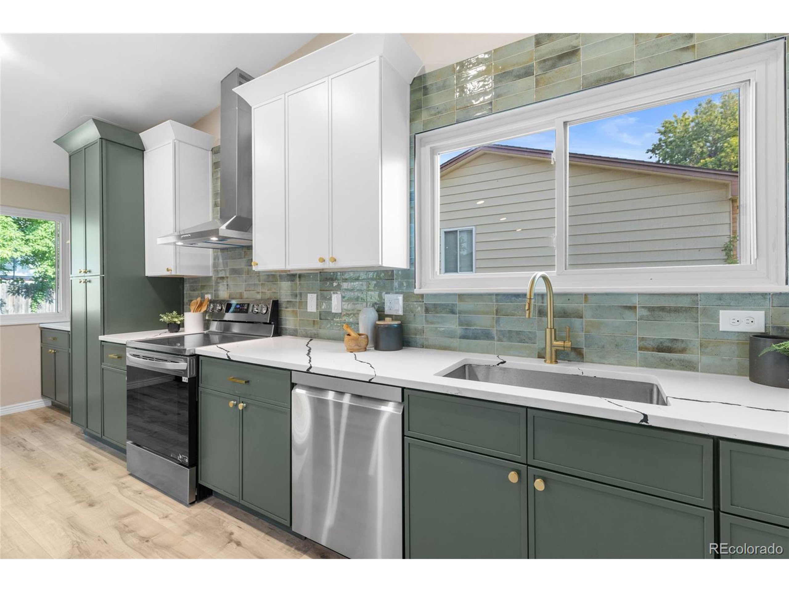 8195 Field Ct