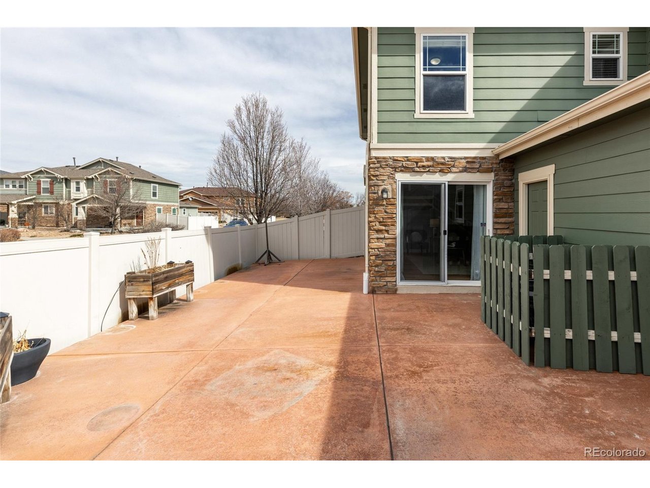 10466 Garland Dr