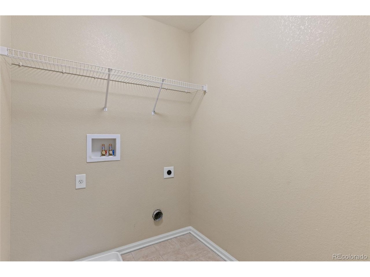 10466 Garland Dr