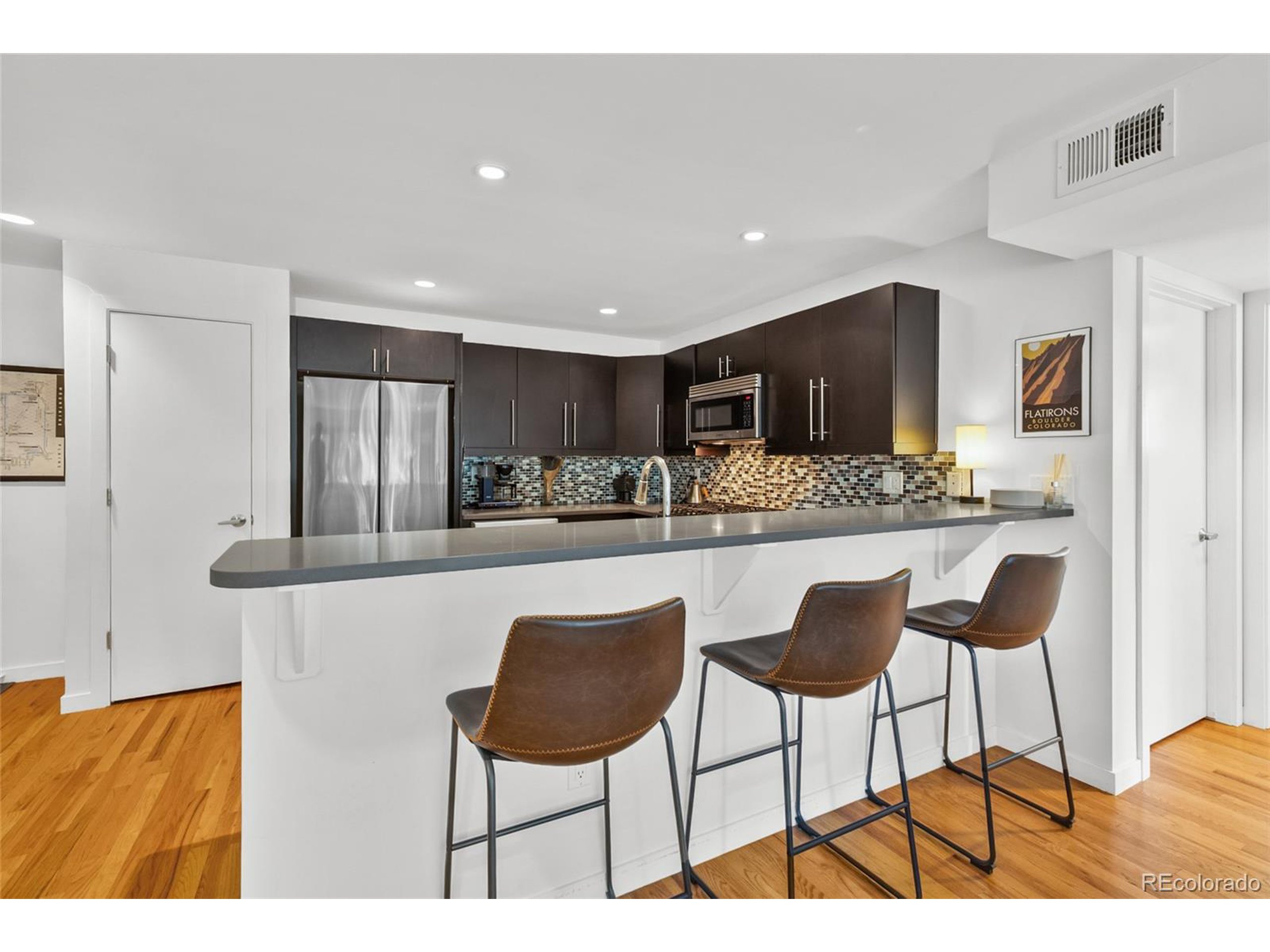1201 Balsam Ave 201