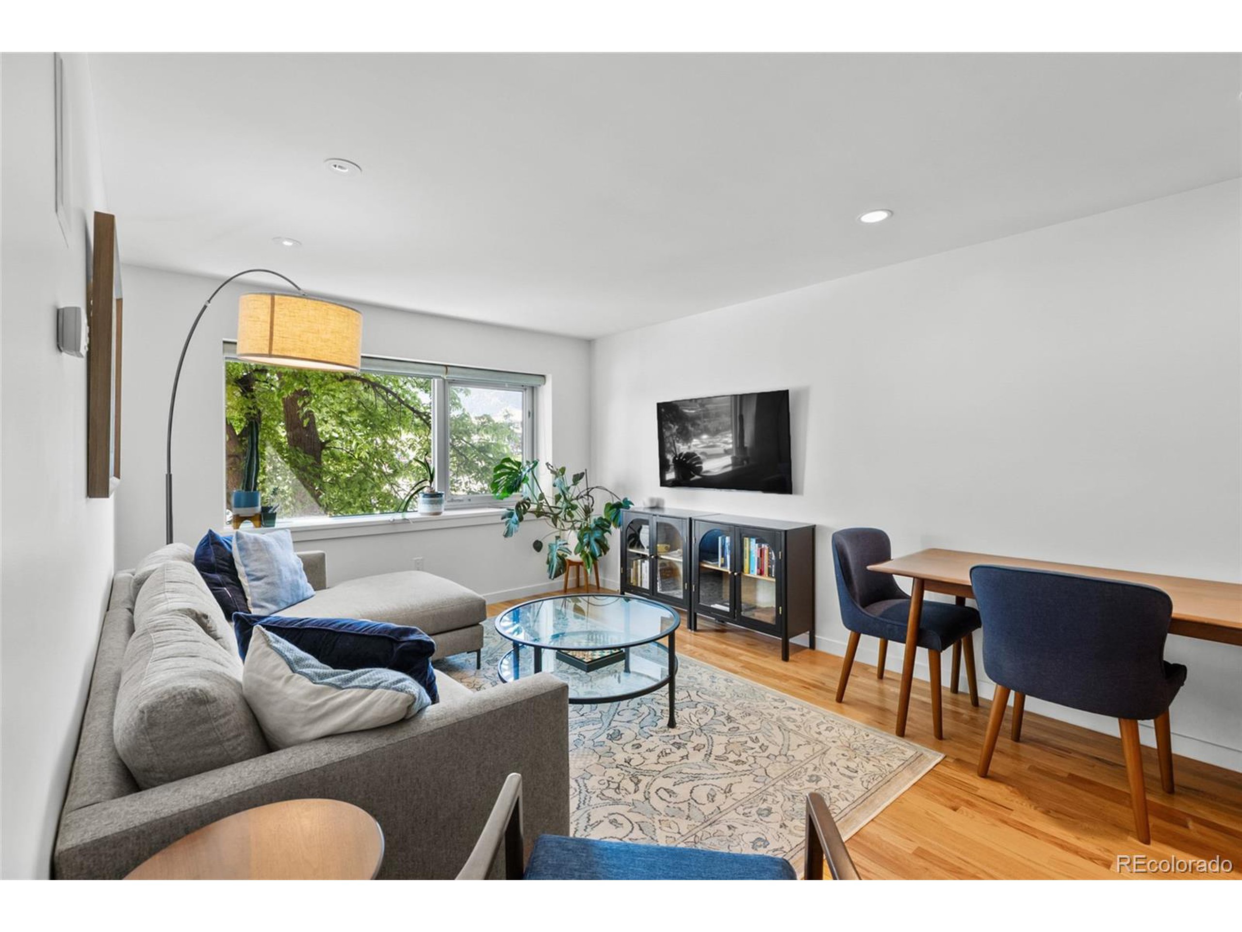 1201 Balsam Ave 201