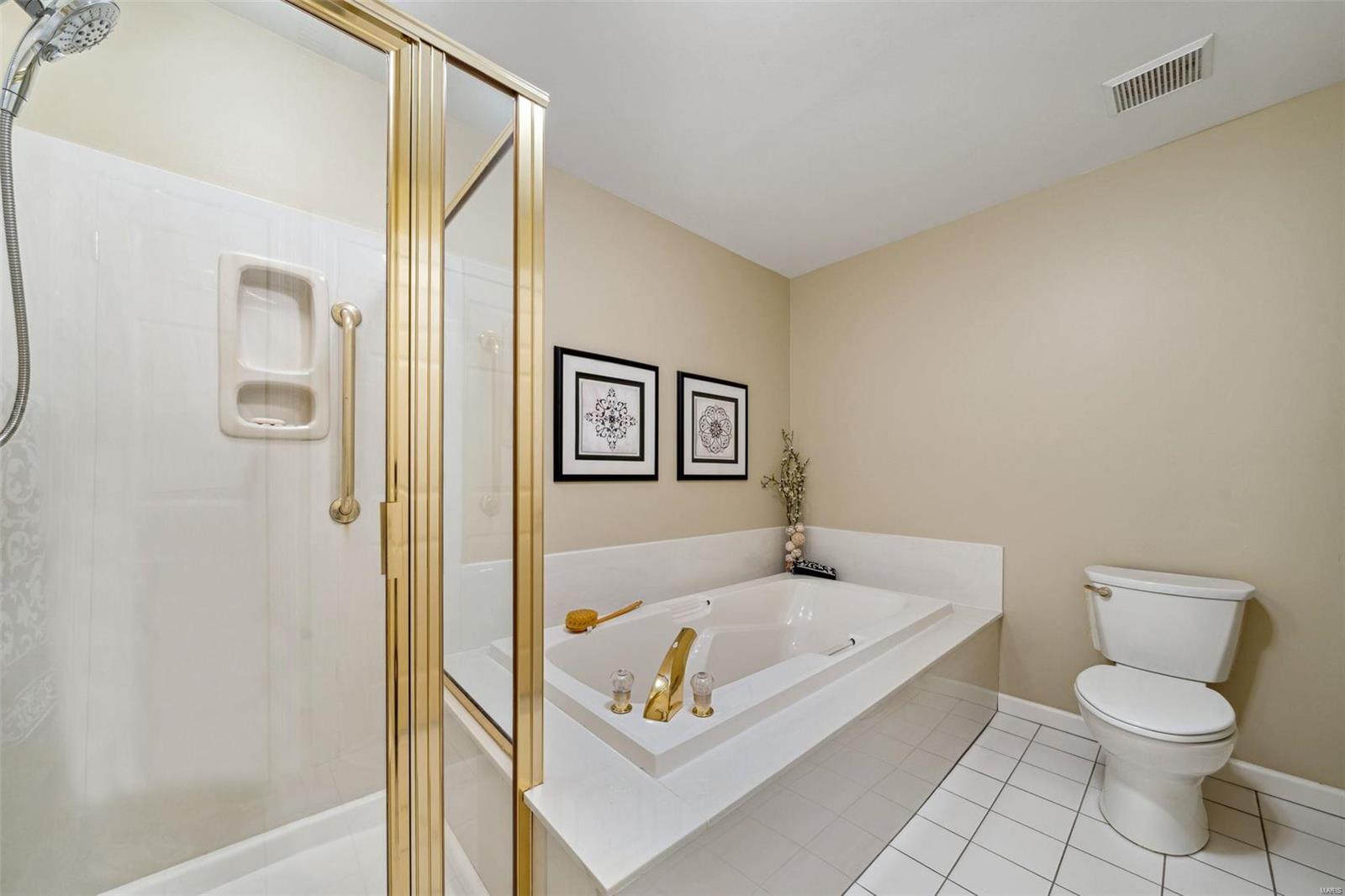 750 S Hanley Road Unit: 62