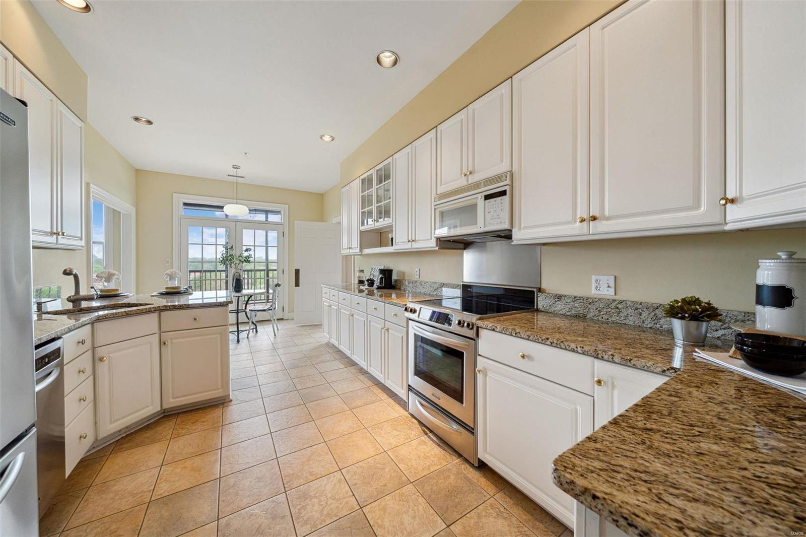 750 S Hanley Road Unit: 62