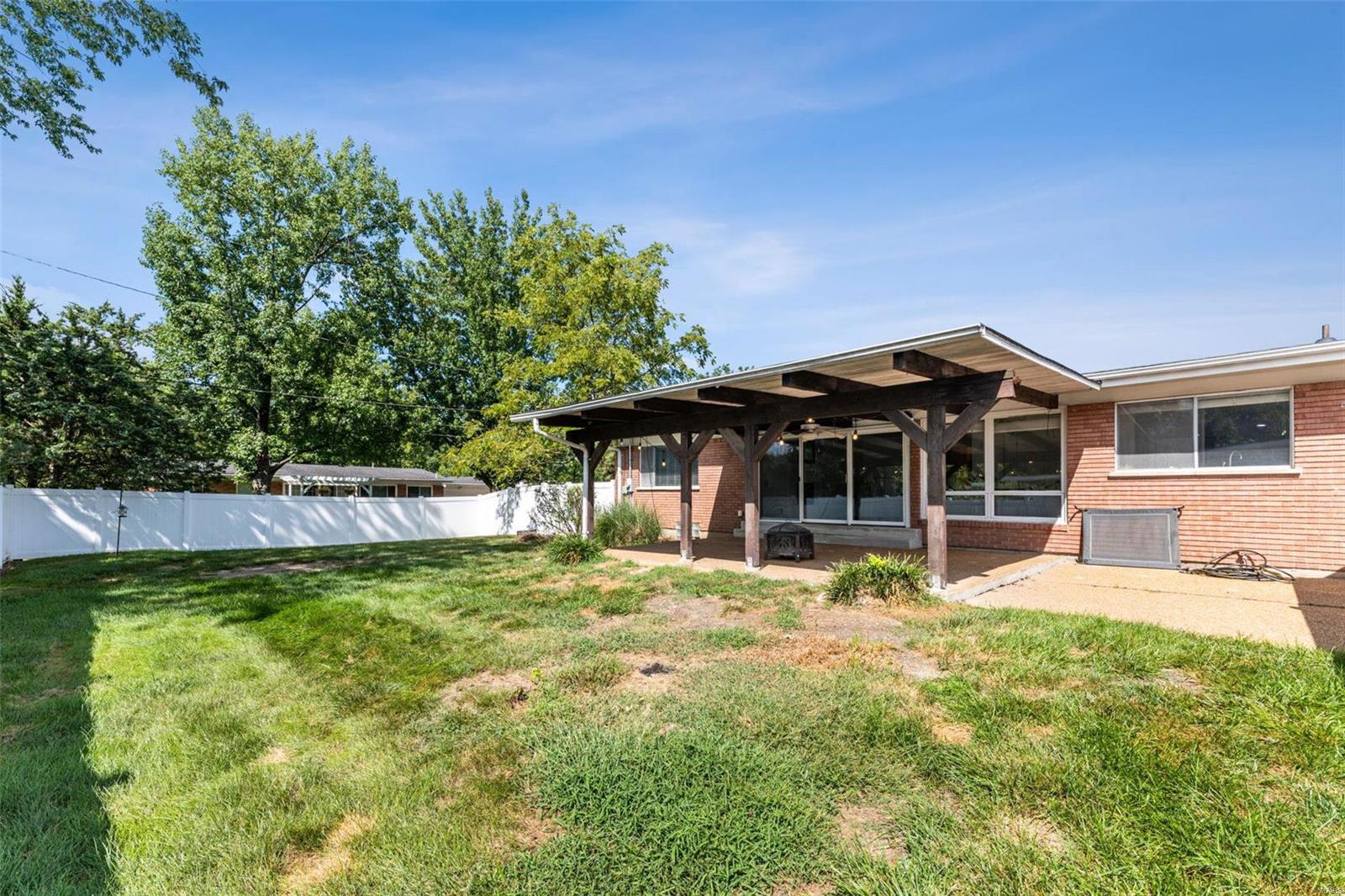 819 Westwood Drive