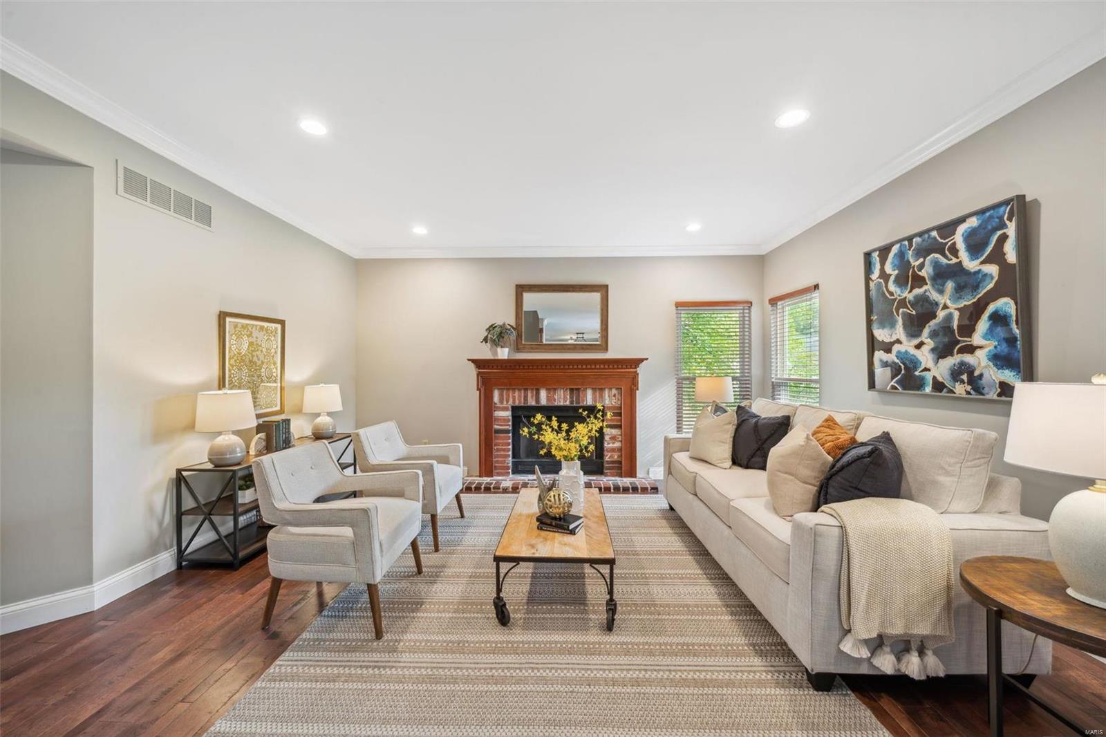 1100 Oak Borough Drive