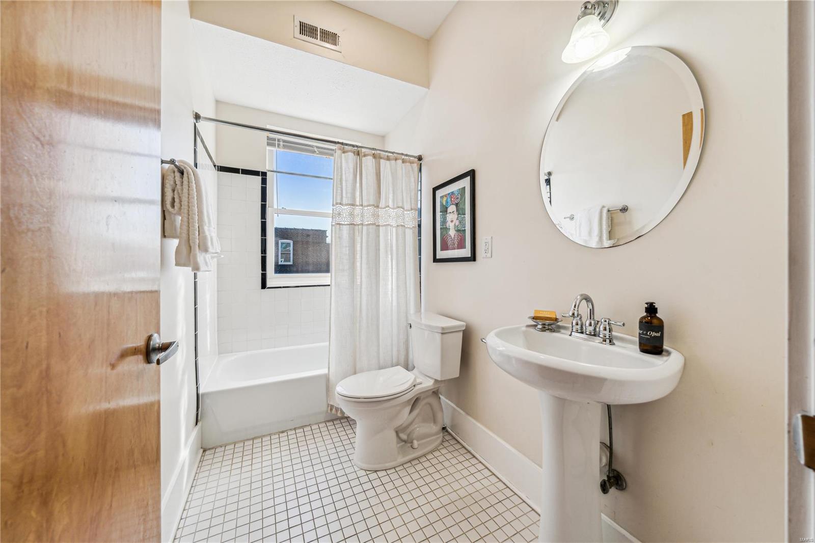 4133 Russell Blvd Unit: B