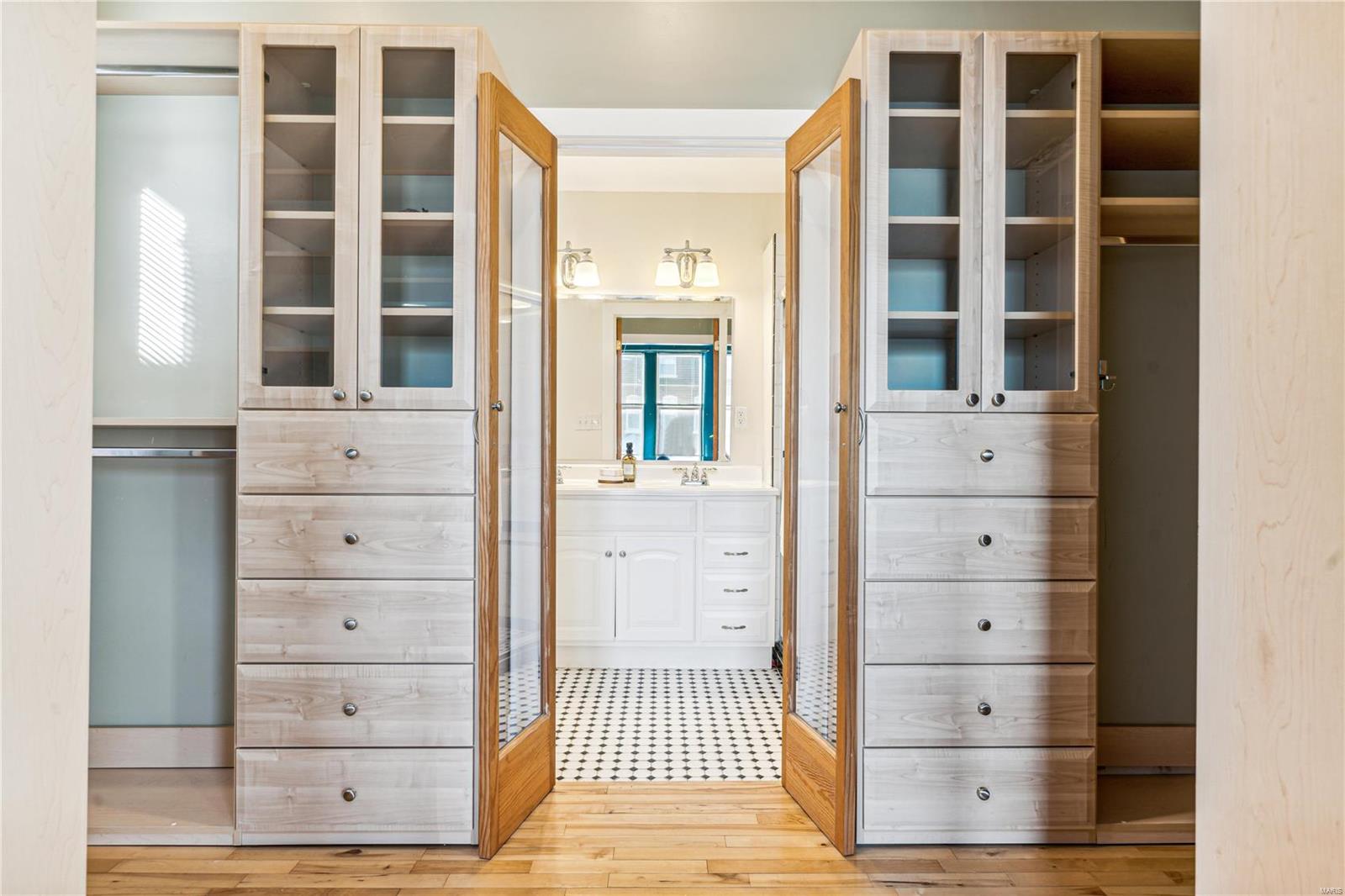 4133 Russell Blvd Unit: B