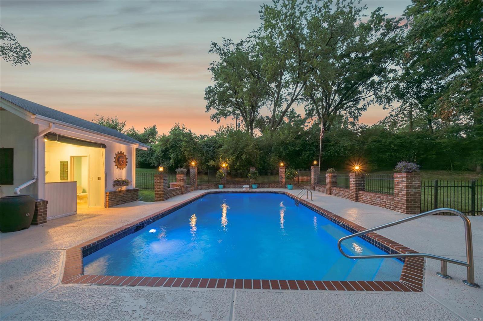 4 Stoney Brook Lane
