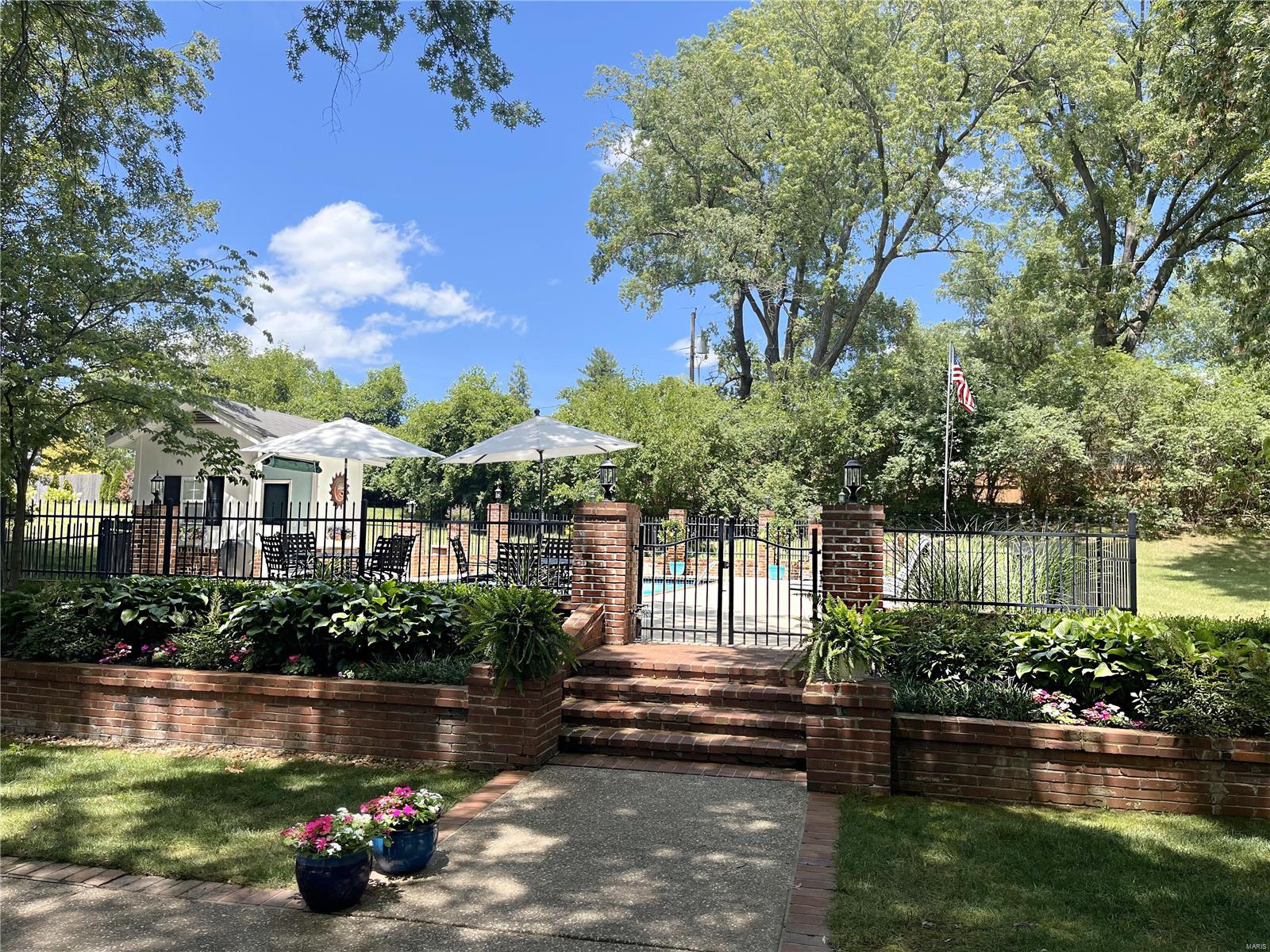 4 Stoney Brook Lane