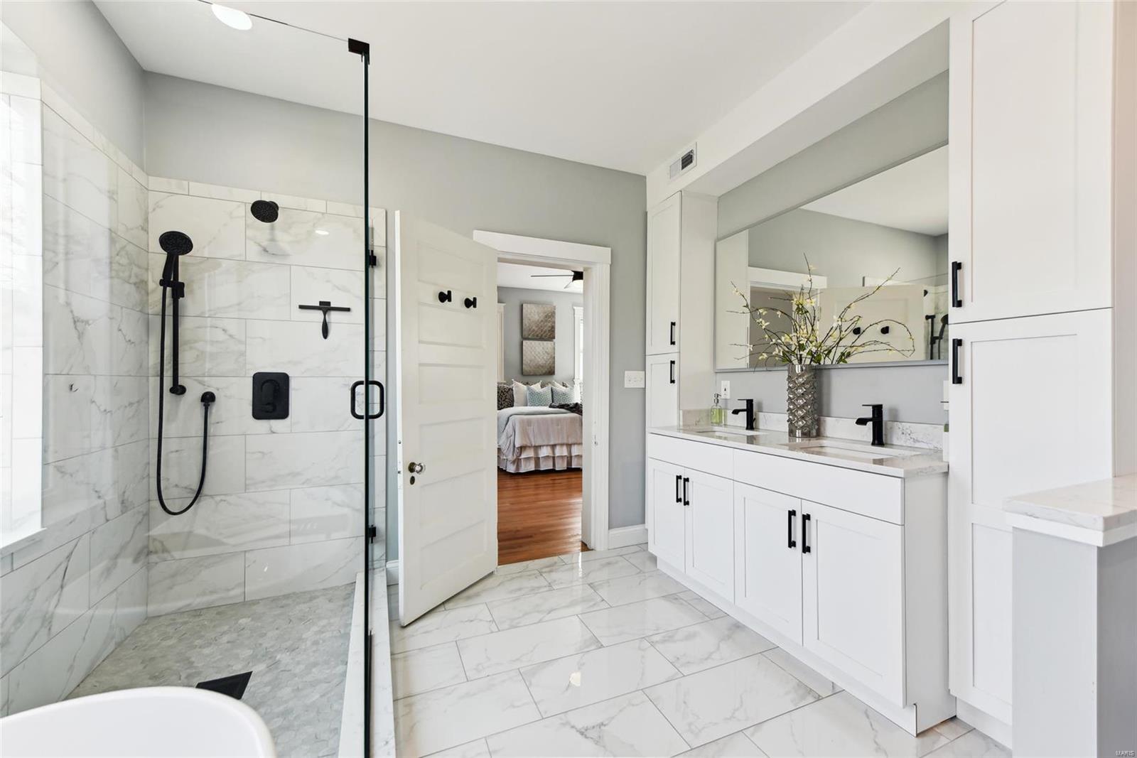 6339 Waterman Avenue