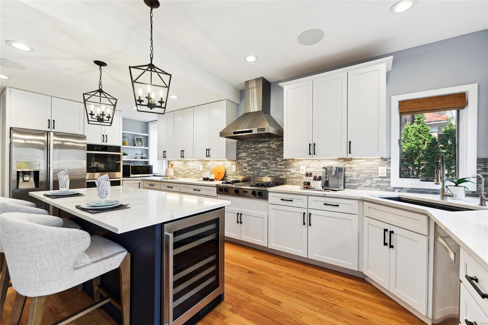 6339 Waterman Avenue