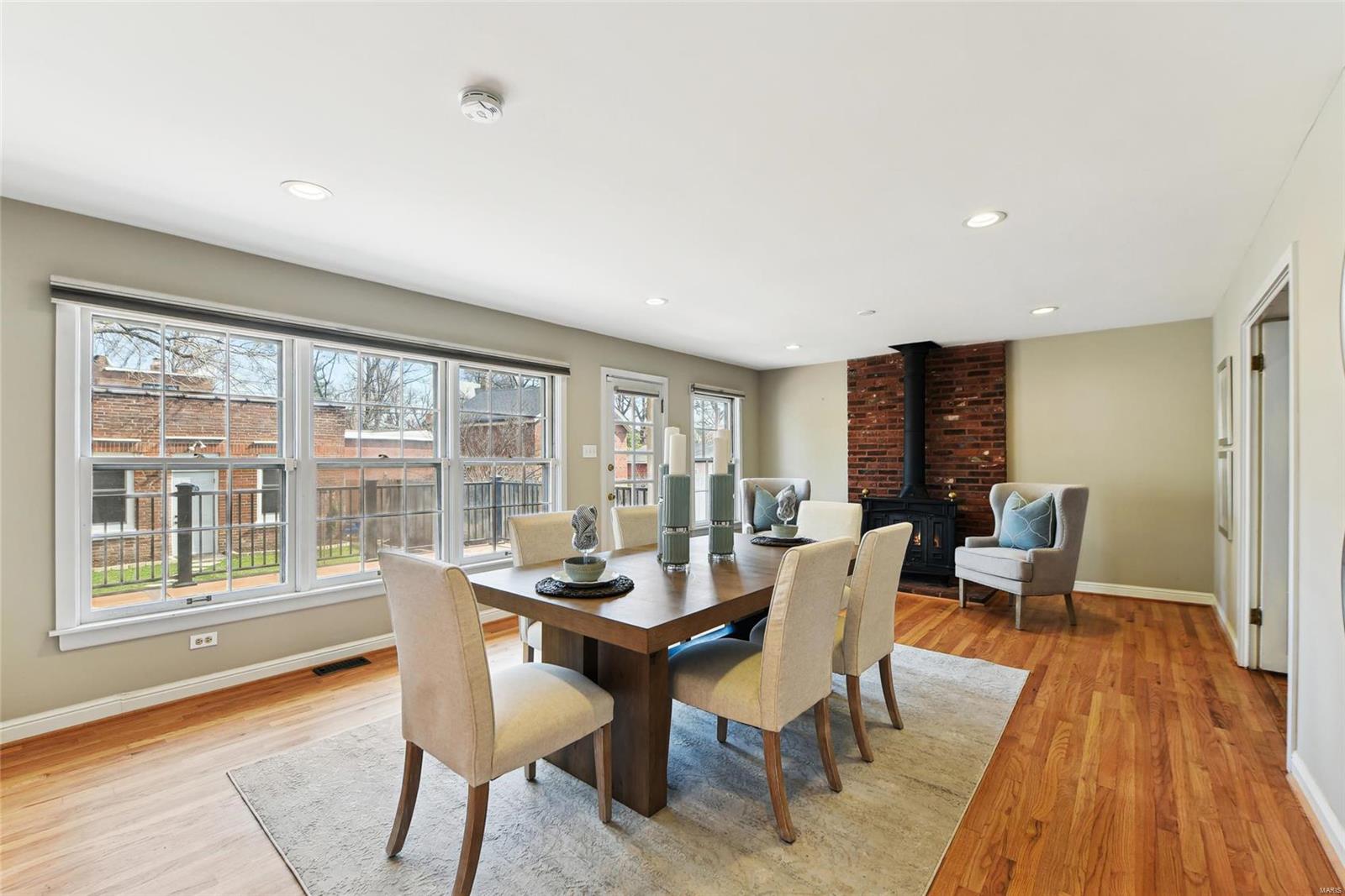 6339 Waterman Avenue