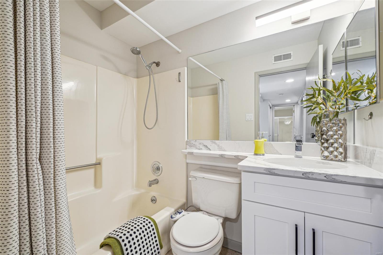 667 S Kirkwood Road Unit: 203