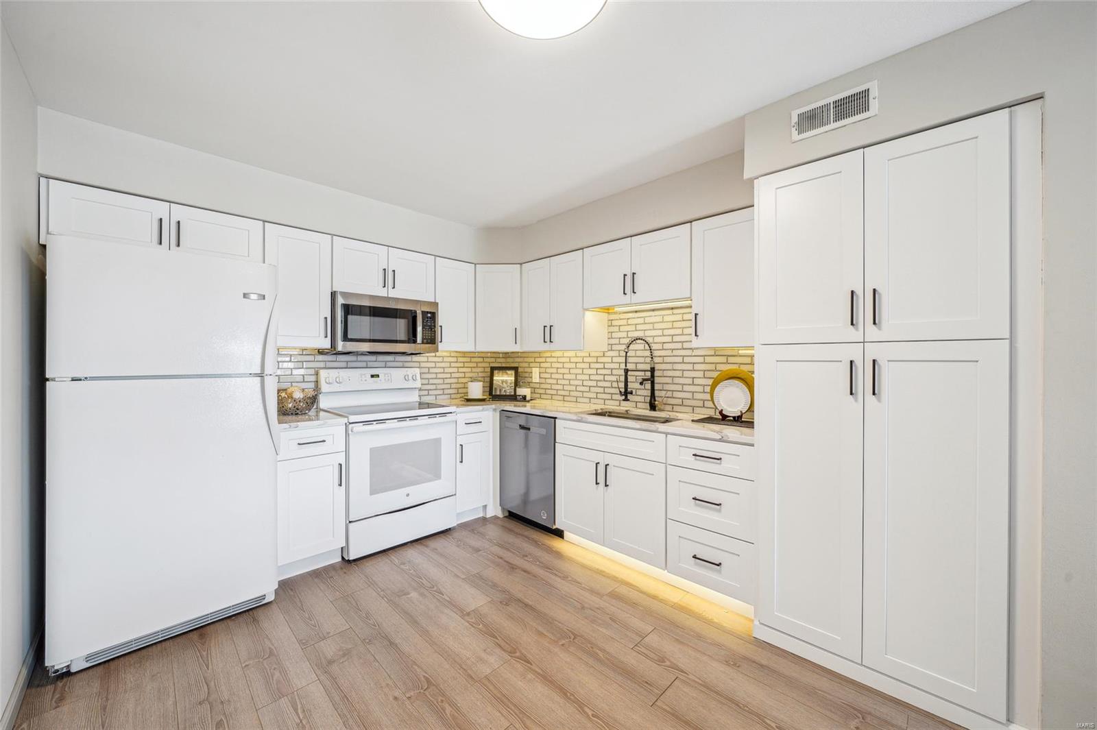 667 S Kirkwood Road Unit: 203