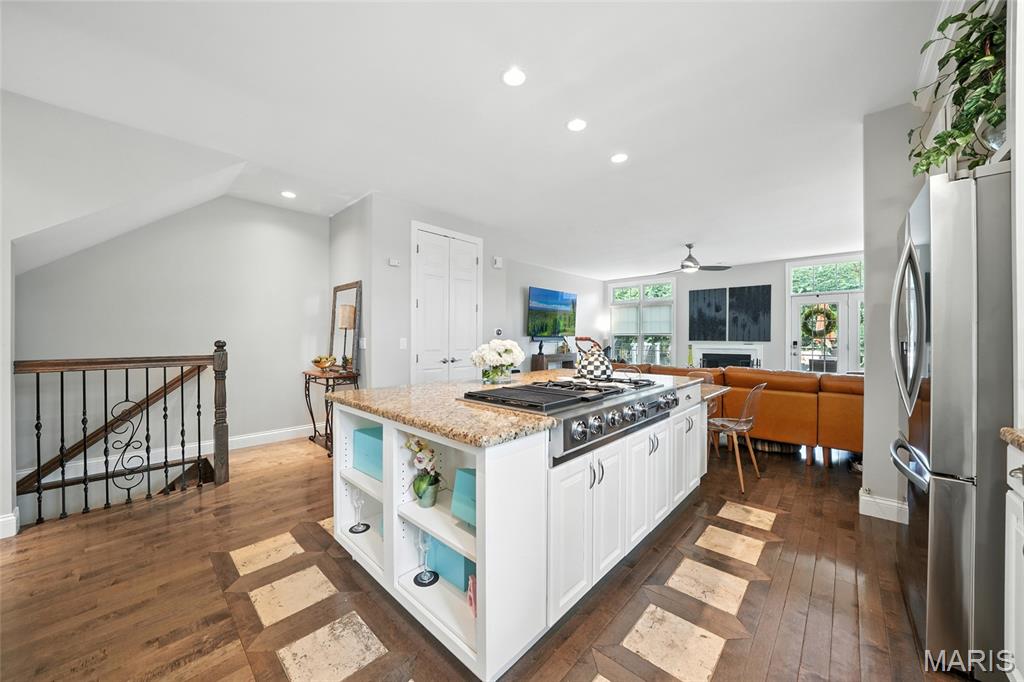 545 North And South Road