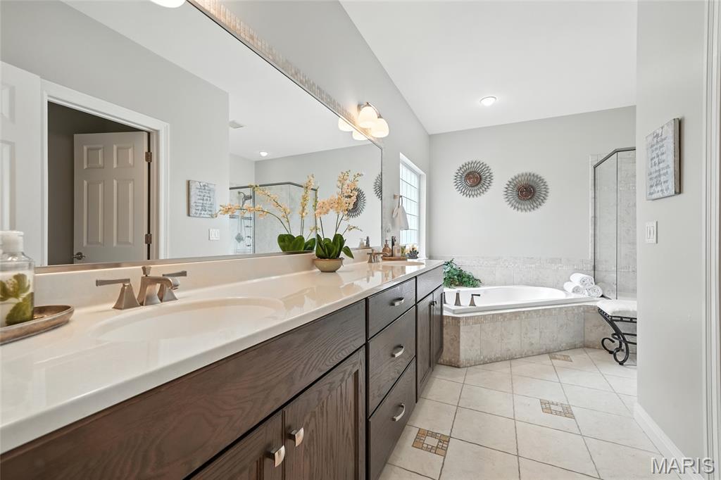 545 North And South Road