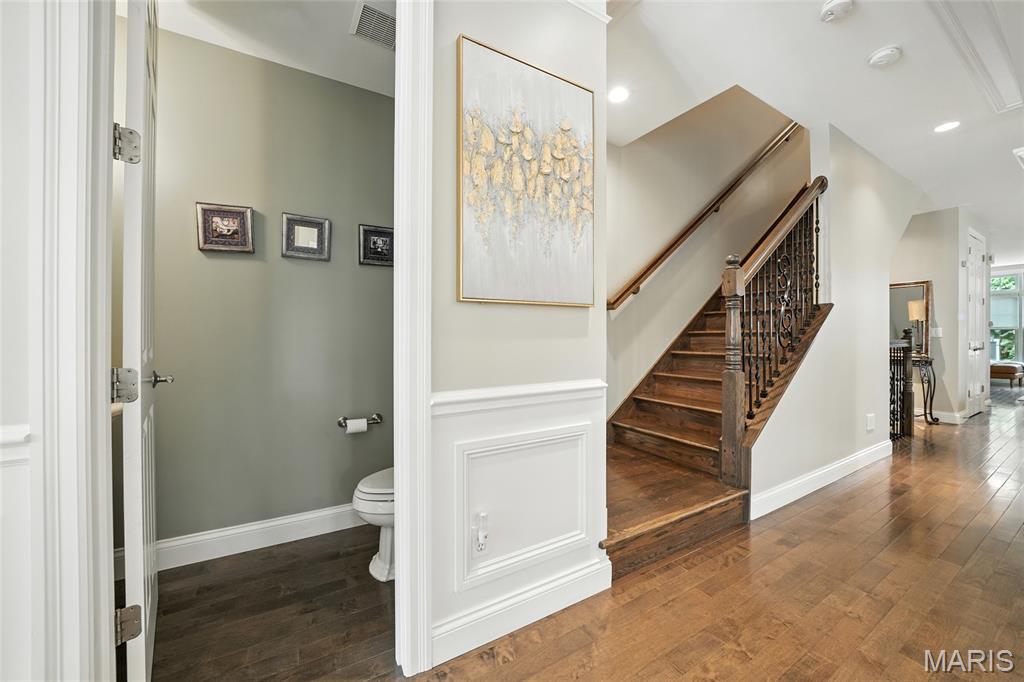 545 North And South Road