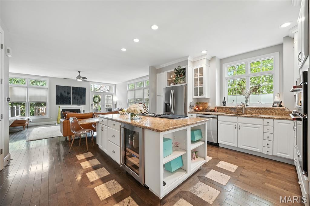 545 North And South Road