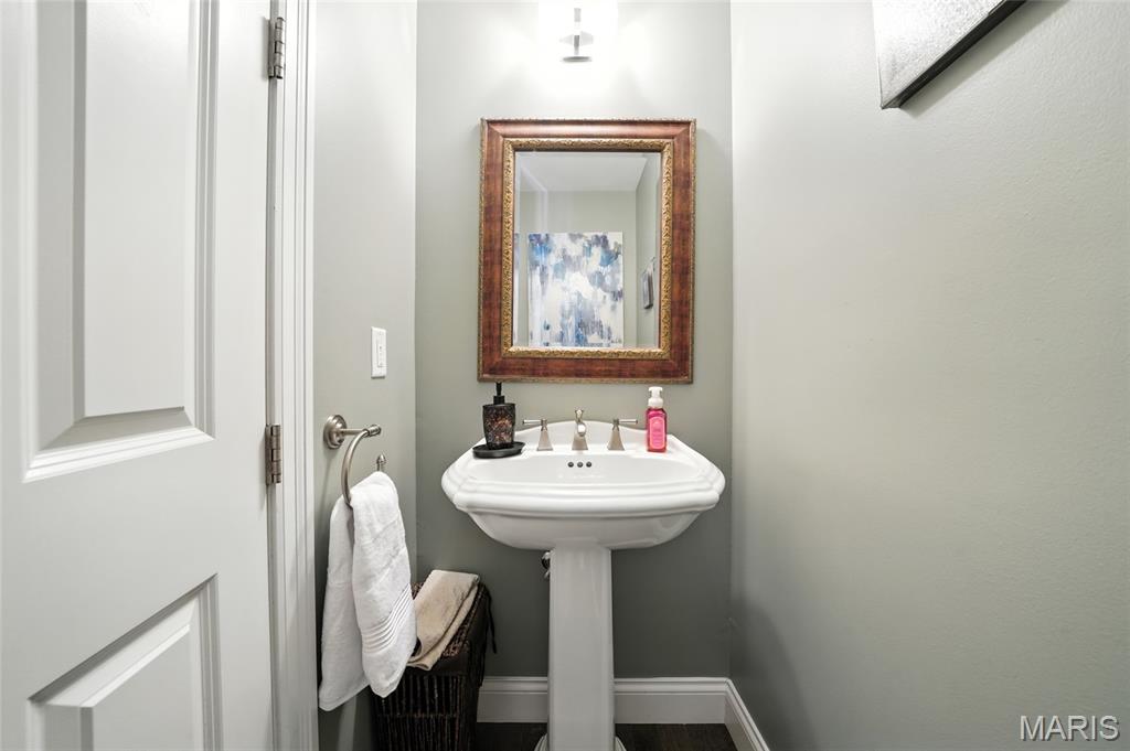 545 North and South Road