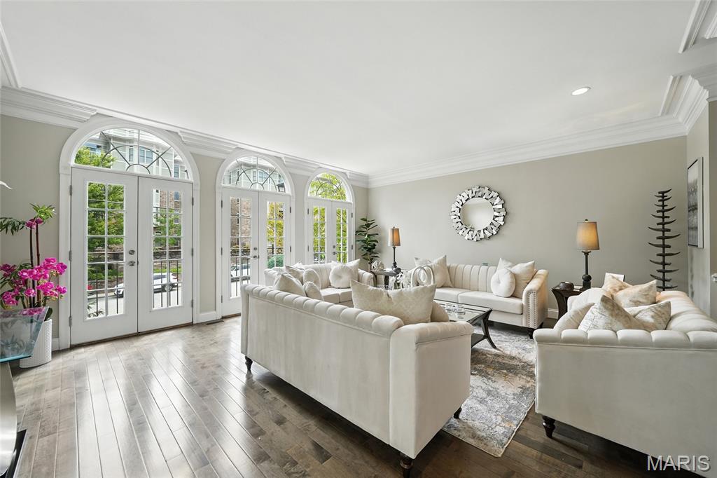 545 North and South Road