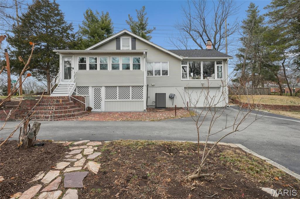 1612 Dougherty Ferry Road