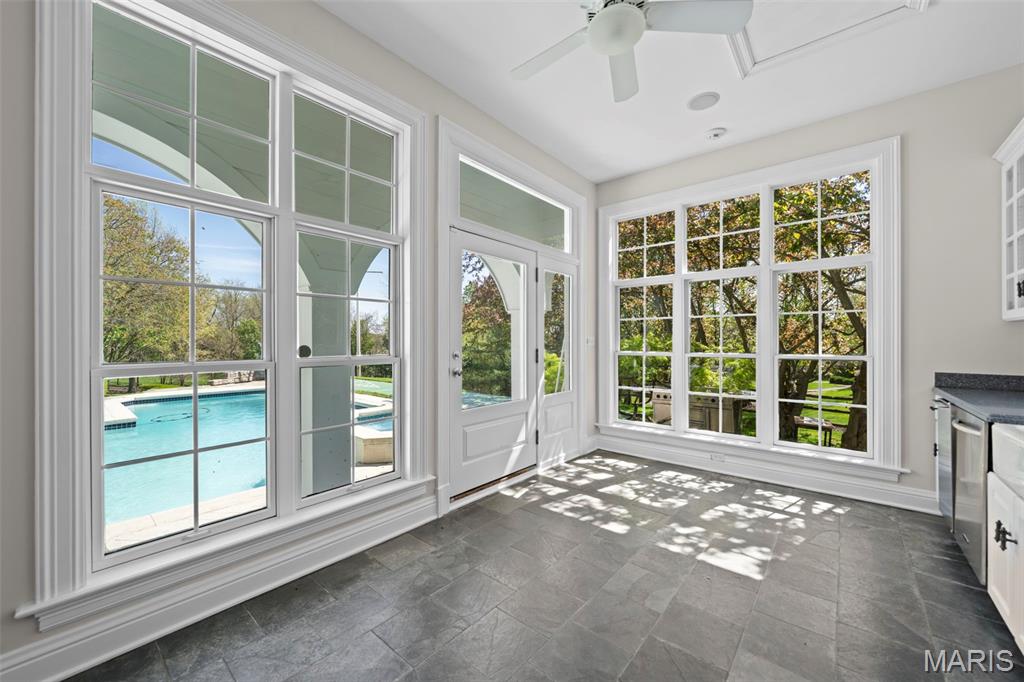 13456 Thornhill Drive