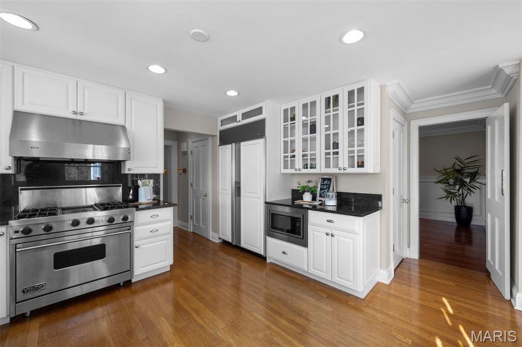 13456 Thornhill Drive