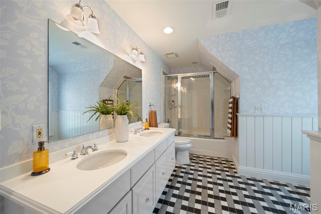 13456 Thornhill Drive