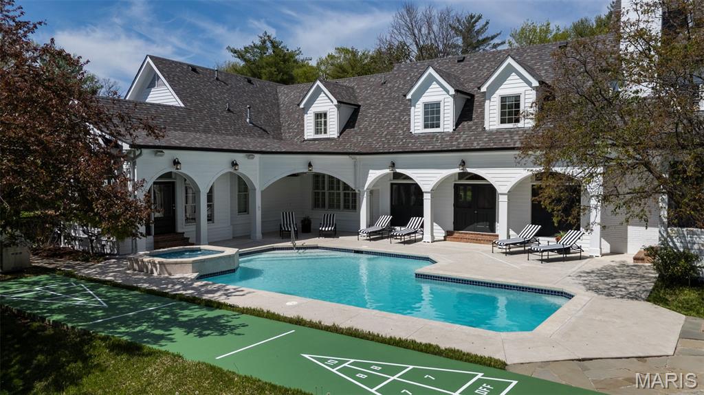 13456 Thornhill Drive