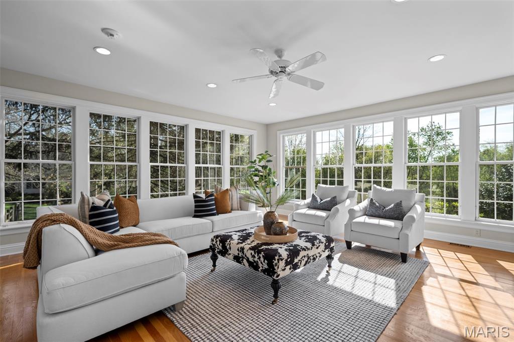 13456 Thornhill Drive
