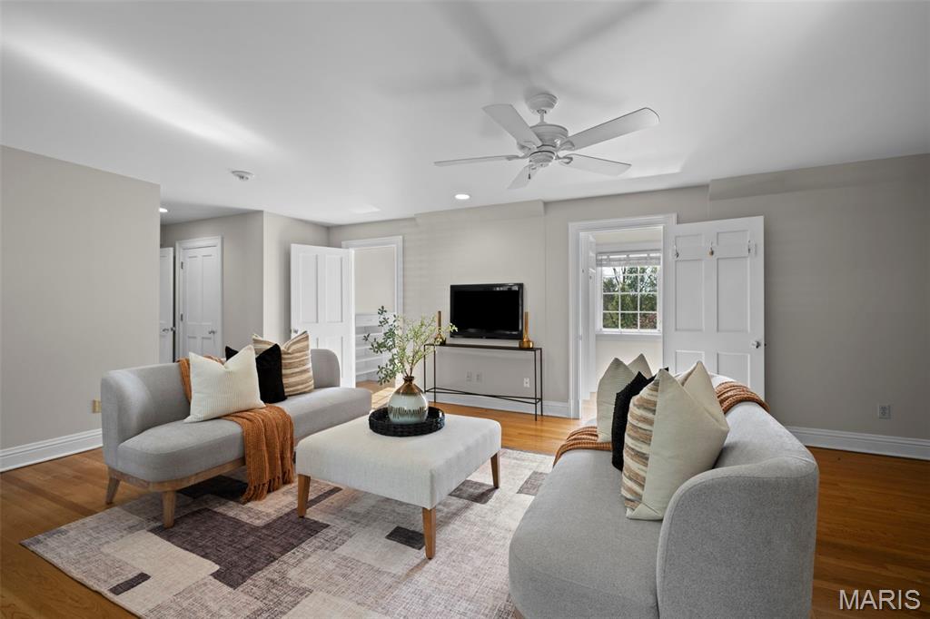 13456 Thornhill Drive