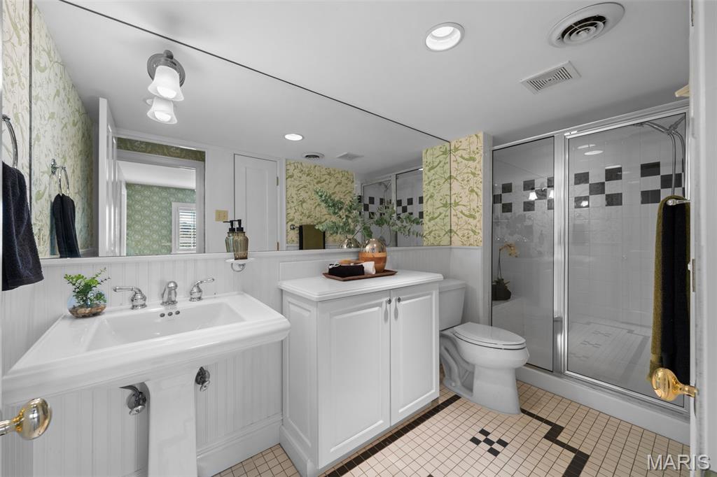 13456 Thornhill Drive