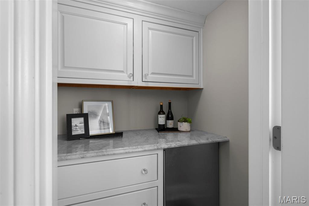 13456 Thornhill Drive