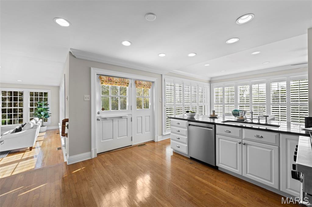 13456 Thornhill Drive