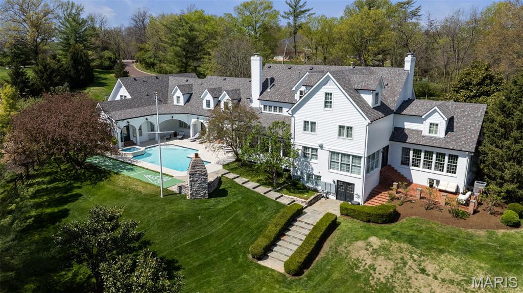 13456 Thornhill Drive