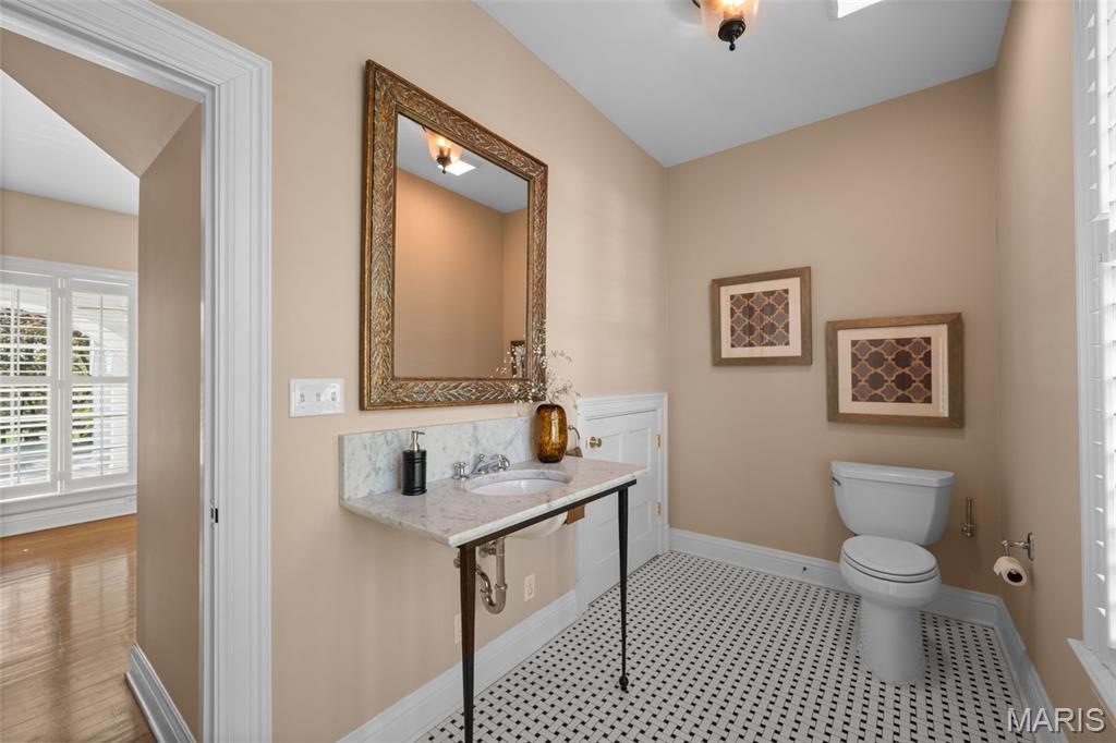 13456 Thornhill Drive