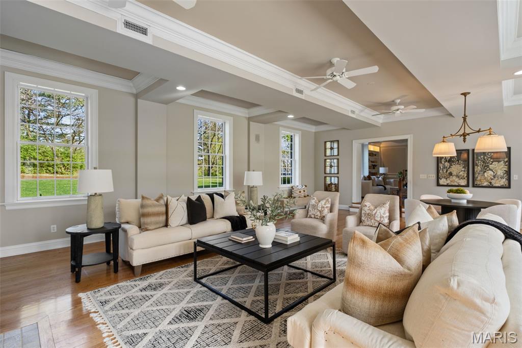 13456 Thornhill Drive