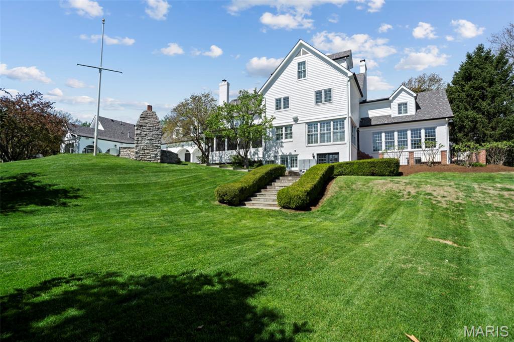 13456 Thornhill Drive