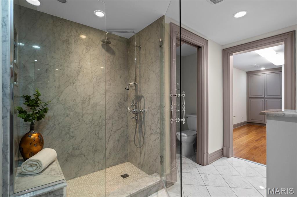 13456 Thornhill Drive